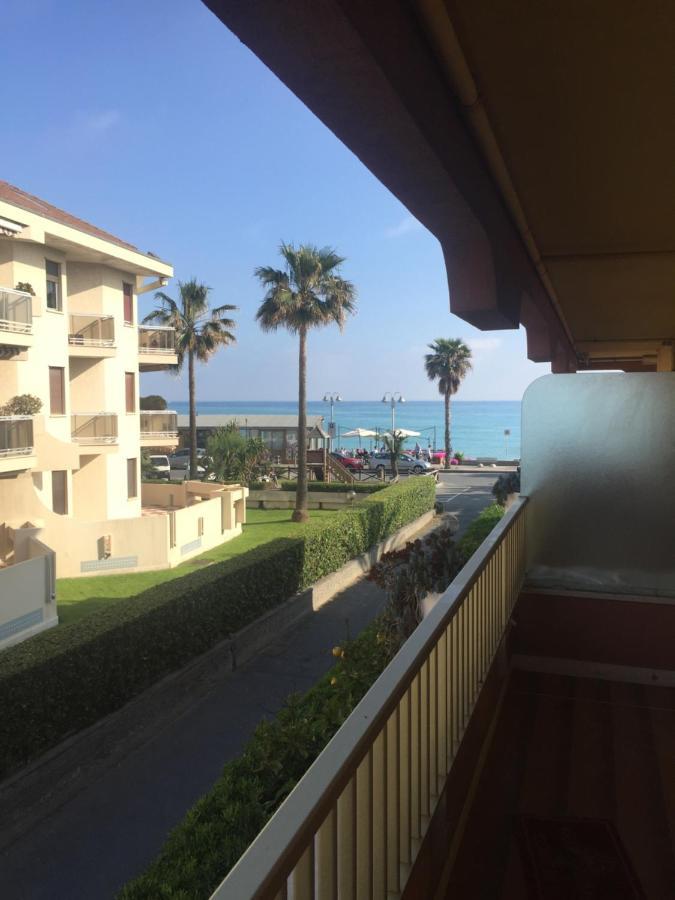 A Due Passi Dal Mare Appartement Vallecrosia Buitenkant foto